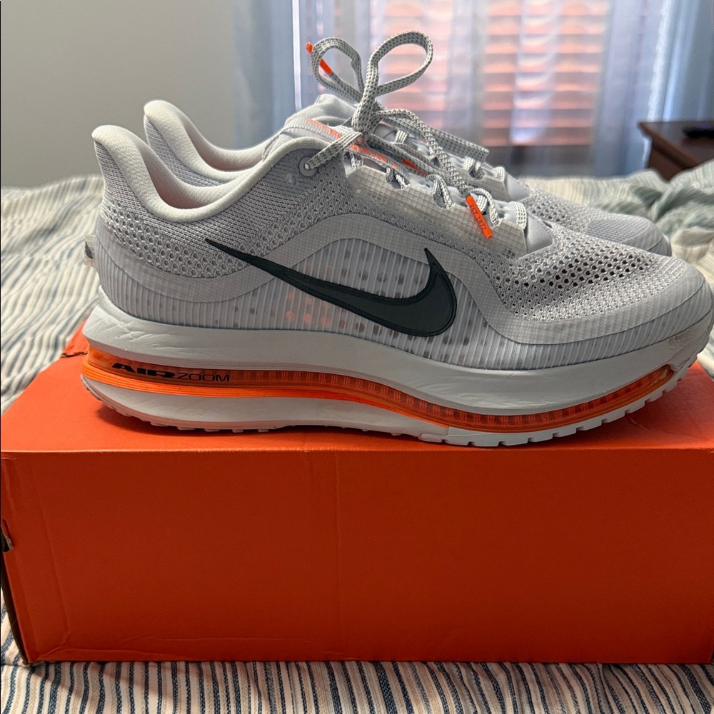 Nike Men's Pegasus Premium 10.5 - Picture 3 of 4